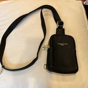 Inicate Black Leather Crossbody Bag